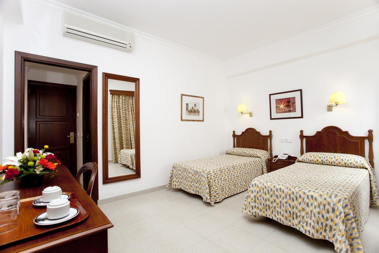 Bedroom 3, Sis Pins , Baleares