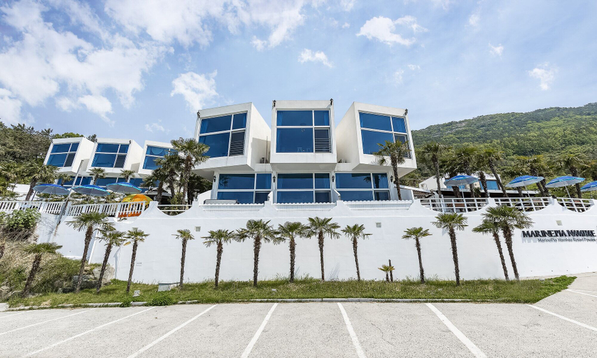 Exterior & Views 2, Namhae Marinepia Pension, Namhae
