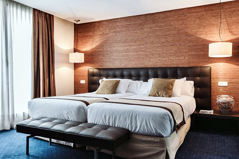 Bedroom 2, Hotel ILUNION San Sebastian, Guipúzcoa
