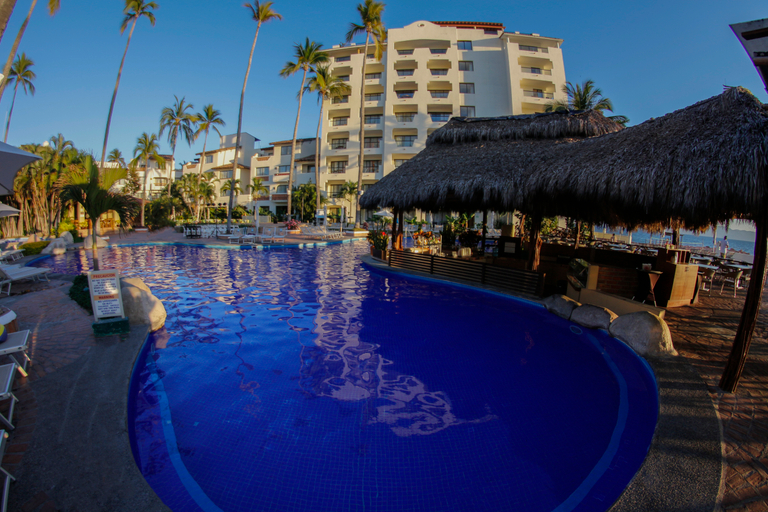 Sport & Beauty 2, Plaza Pelicanos Grand Beach Resort, Puerto Vallarta