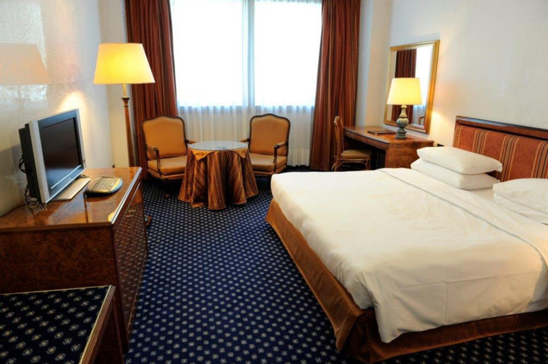 Room 1