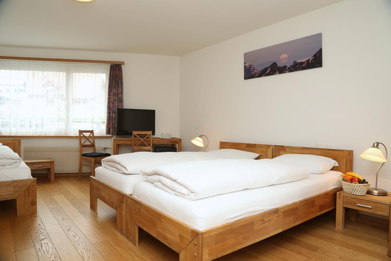 Bedroom 3, Crystal Interlaken, Interlaken