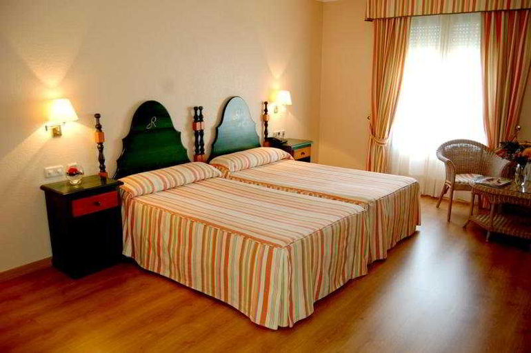 Bedroom 3, Rio Badajoz, Badajoz