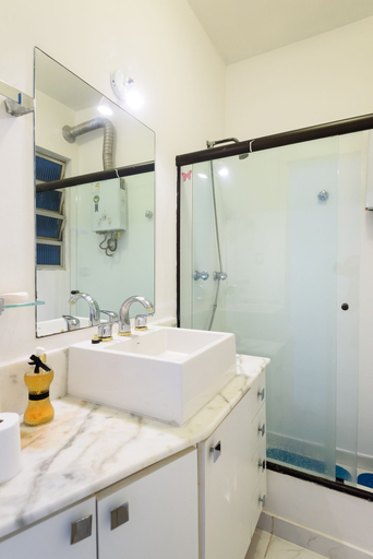 Bathroom 2, Omar do Rio - SL310, Rio de Janeiro