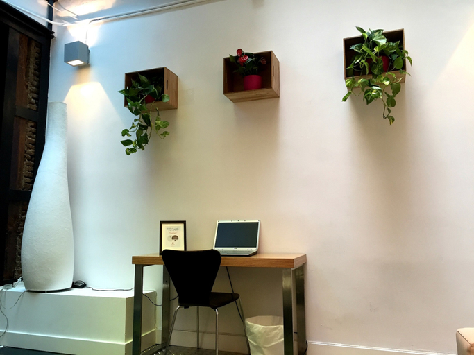 Public Area 2, Petit Palace Arenal, Madrid