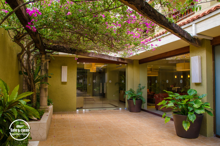 Exterior & Views 2, Hotel Casa Colonial Cozumel, Cozumel