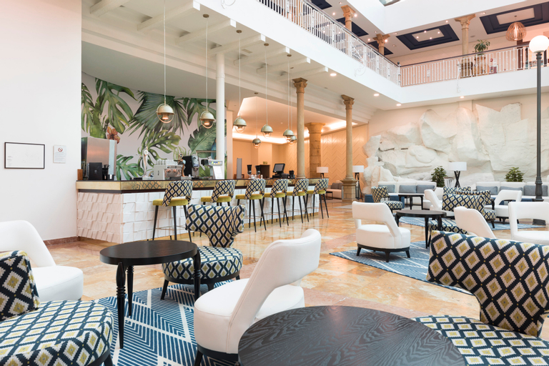 Food & Drinks 5, AluaSoul Costa Adeje (Adults Only +16), Santa Cruz de Tenerife