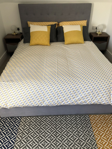 Bedroom 3, Parkside Penthouse, Somerset
