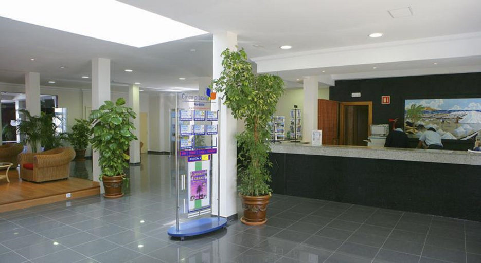Public Area, Cinco Plazas, Las Palmas