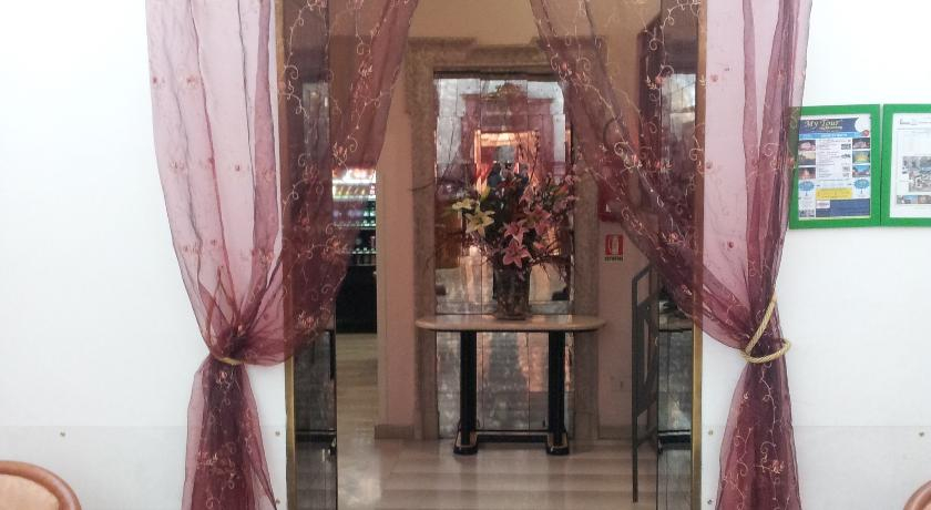Public Area 2, Hotel Center 1, Rome