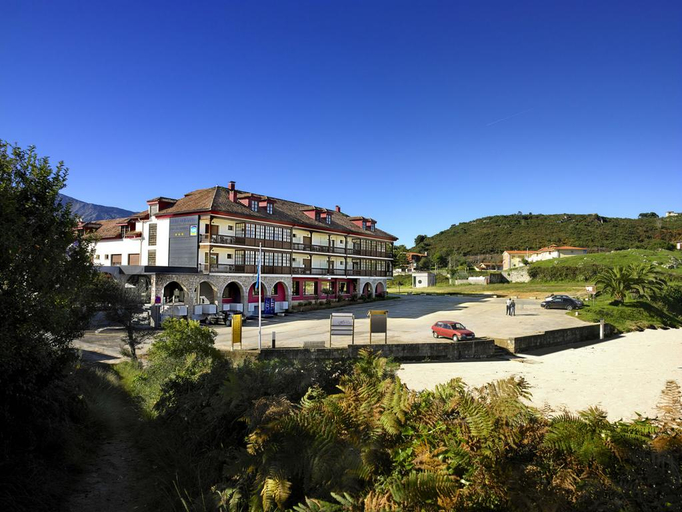 Public Area 2, Kaype - Quintamar, Asturias