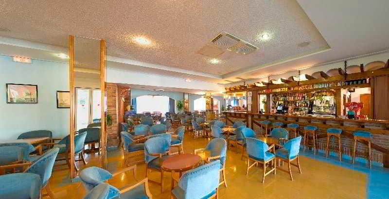 Food & Drinks