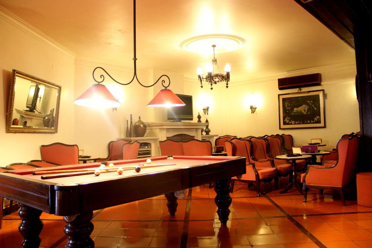 Dining Room 16