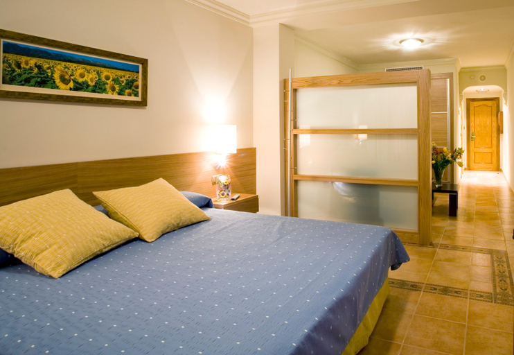 Bedroom 2, Verahotel, Almería