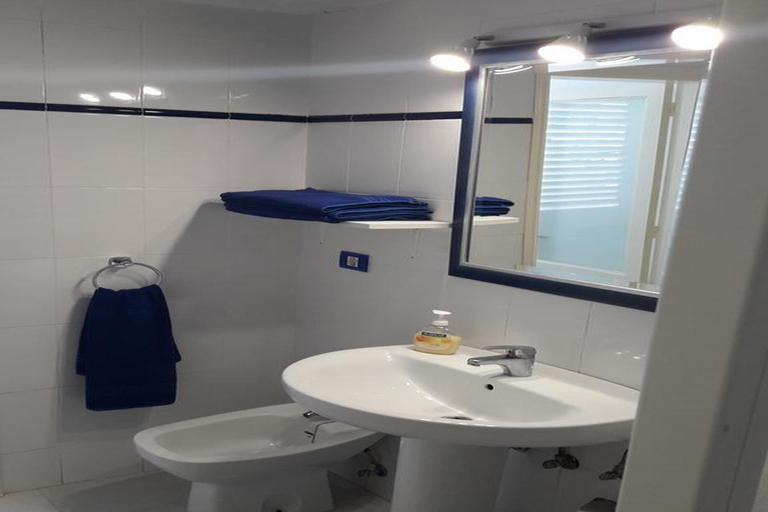 Bathroom 5, Aguazul - A pie de piscina y vistas al mar, Las Palmas
