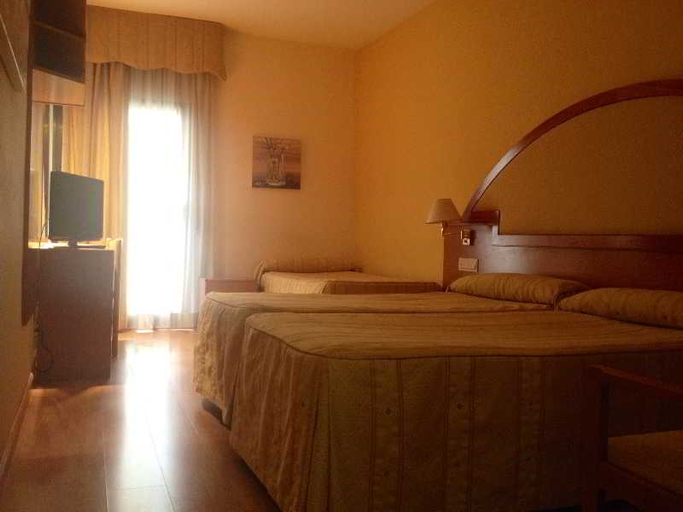 Bedroom 3, Via Romana, Zaragoza