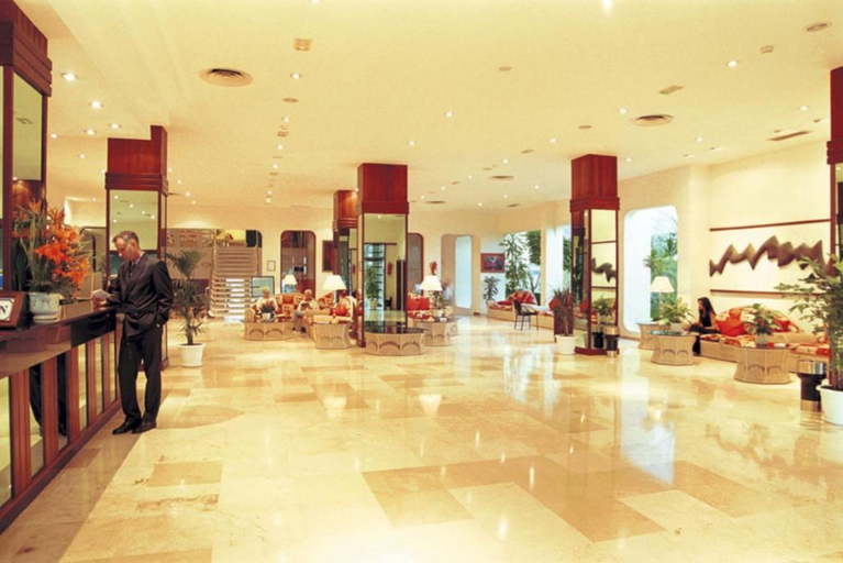 Public Area, VIK Hotel San Antonio, Las Palmas