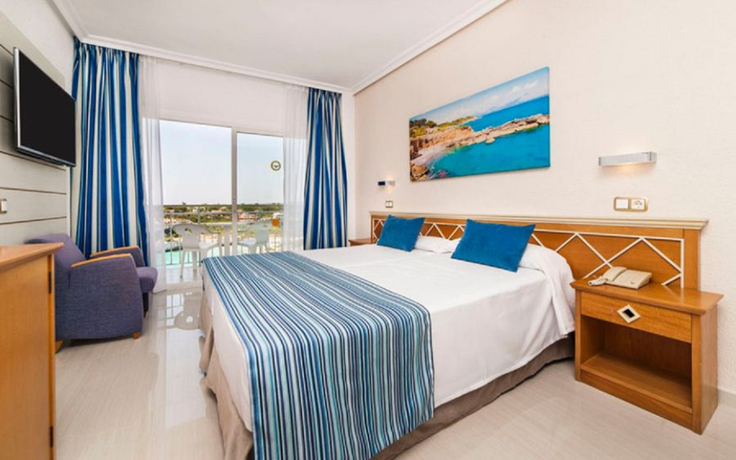 Bedroom, Globales America, Baleares