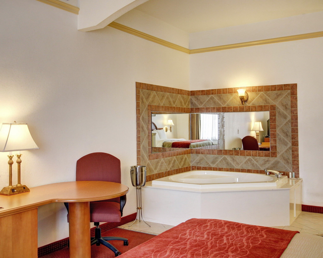 Bedroom 3, FairBridge Inn and Suites Cleburne, Johnson