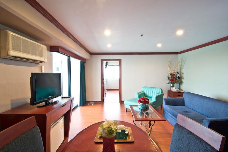 Baiyoke Suite Hotel, Ratchathewi