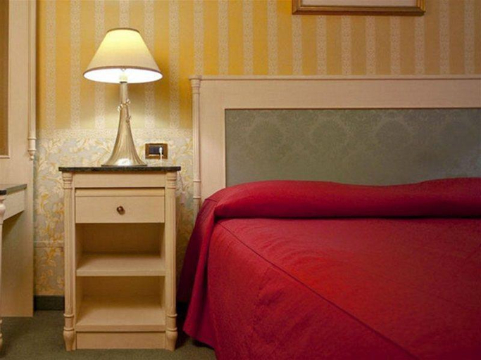 Bedroom 3, Bentivoglio, Bologna