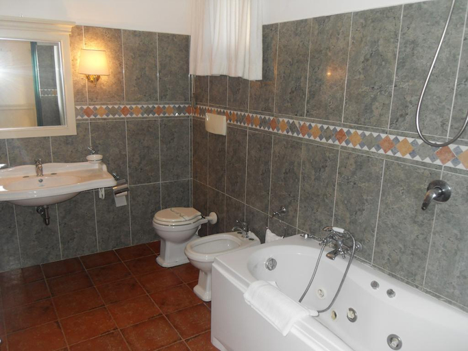 Bathroom 4, Mancini Park Hotel, Rome