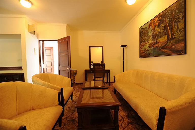 Public Area 4, Palms, Mount Lavinia, Dehiwala-Mount Lavinia