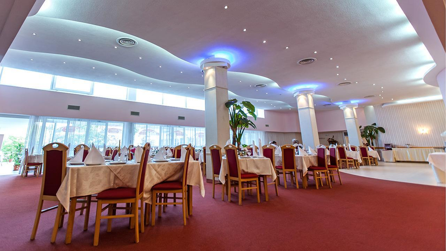 Food & Drinks 5, Hotel Termal, Sanmartin