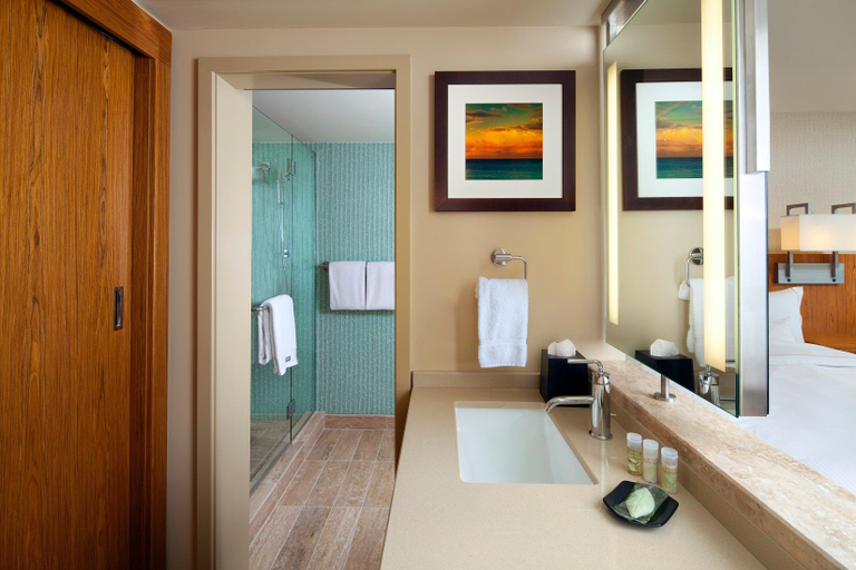 Bathroom 5, The Westin Maui Resort & Spa, Ka'Anapali, Maui