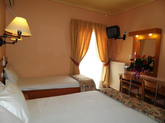 Bedroom 3, Hotel Segas, Peloponnese