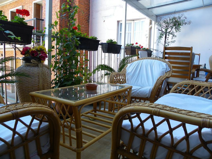Public Area 2, Hôtel Poussin, Paris