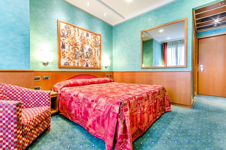 Exterior & Views 3, Hotel Brunelleschi, Milano