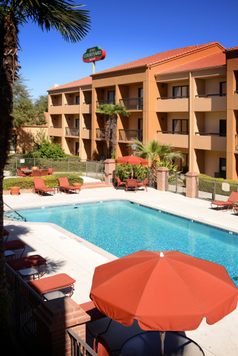 Sport & Beauty 2, Courtyard by Marriott San Antonio Downtown/Market Square, Bexar