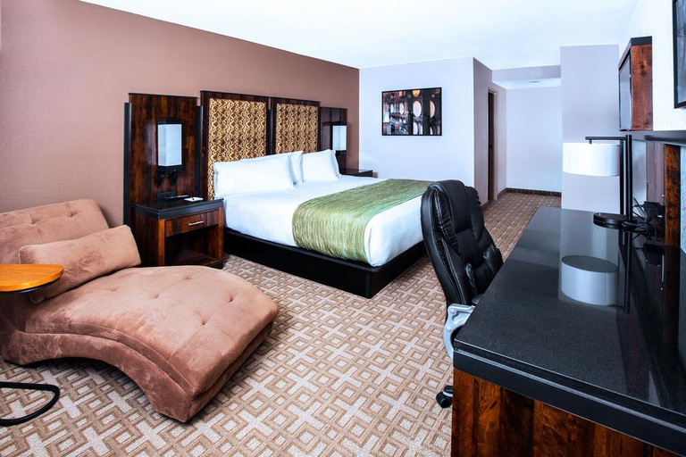 Bedroom 2, Whiskey Pete's Hotel & Casino, San Bernardino