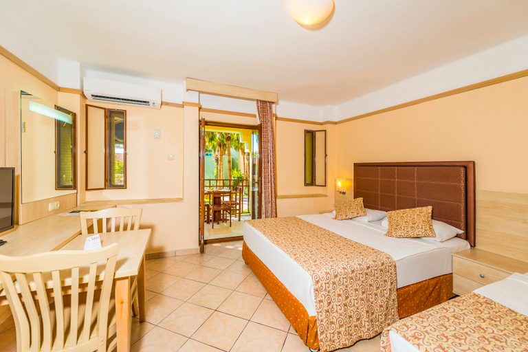 Bedroom 4, Vonresort Golden Beach, Manavgat