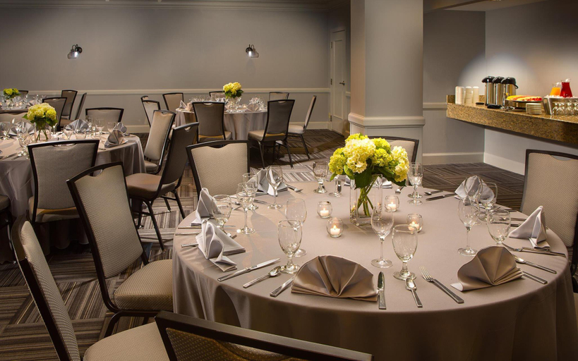 Food & Drinks 5, Marriott Vacation Club®, San Francisco, San Francisco