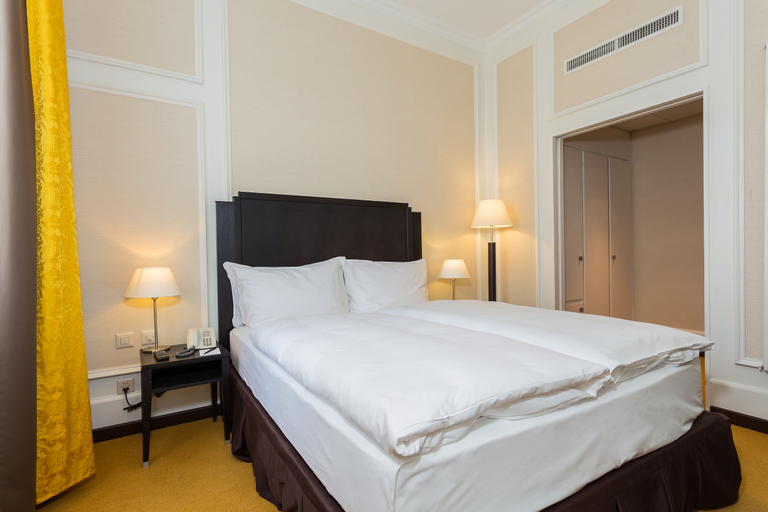 Bedroom 2, Hotel Euler, Basel