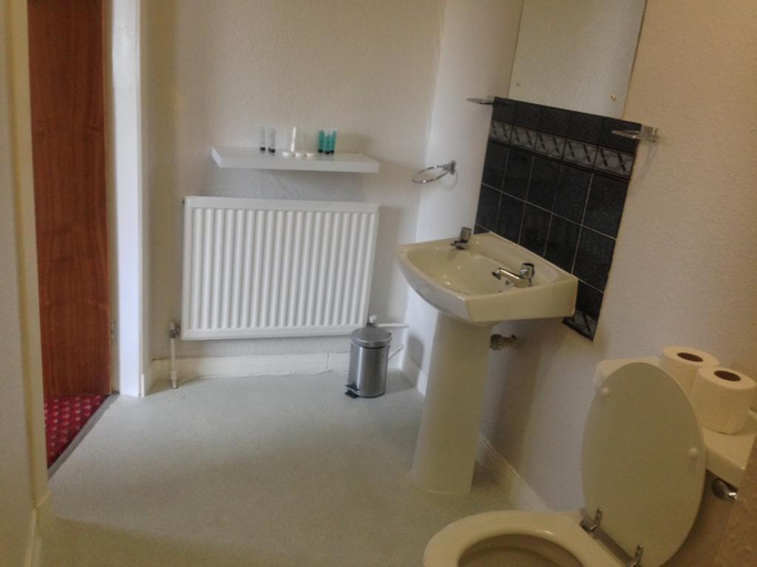 Bathroom, Old North Inn Hotel, Highland