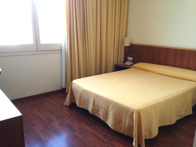Bedroom 3, Hotel Berga Park, Barcelona