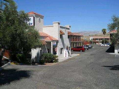 Lodge on the River, Mohave
