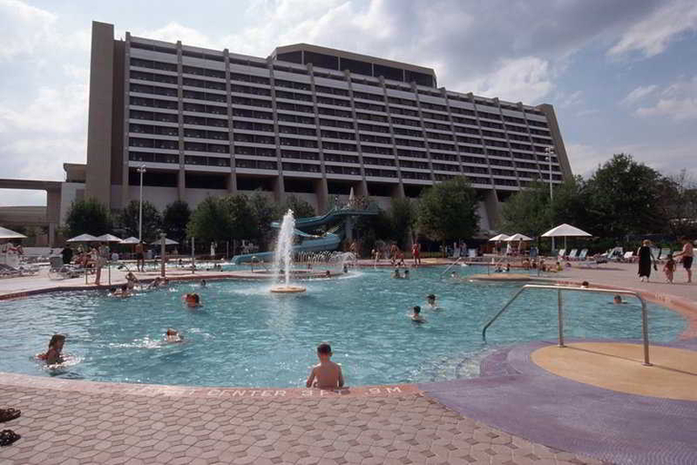Sport & Beauty 3, Disney's Contemporary Resort, Orange
