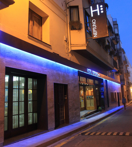 Exterior & Views 3, Apartamentos Neptuno Calella, Barcelona