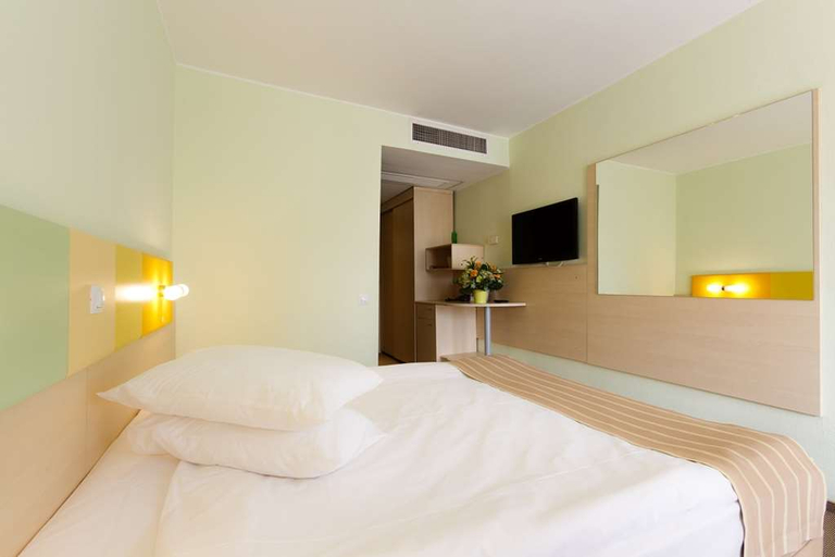 Bedroom 4, Zenith Hotel Conference & Spa, Constanta