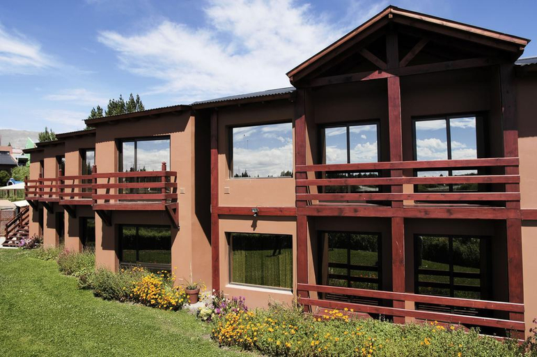 Exterior & Views 2, Sierra Nevada, Lago Argentino