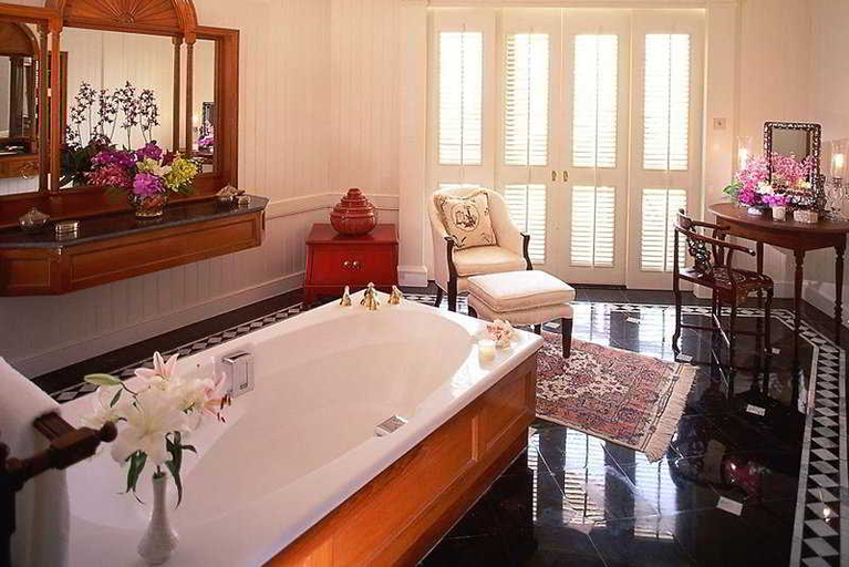 Bathroom 5, Mandarin Oriental Bangkok, Bang Rak