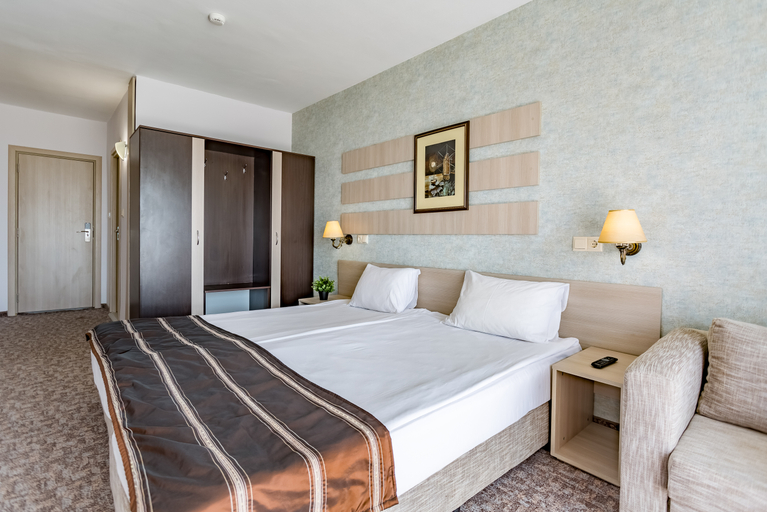 Bedroom 3, HI Hotels Imperial Resort – All Inclusive, Nesebar