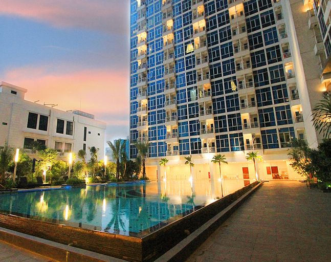 Exterior 14