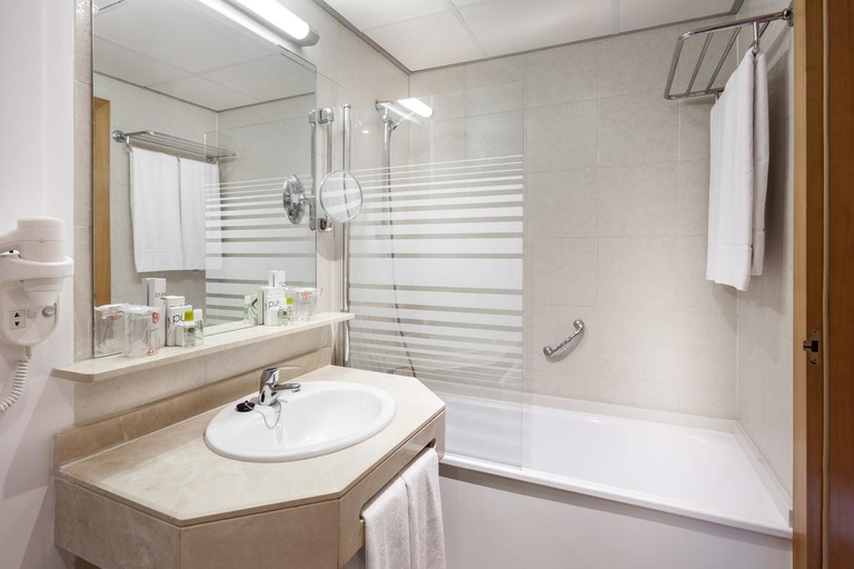 Bathroom 5, Hotel TRH Taoro Garden - Only Adults, Santa Cruz de Tenerife