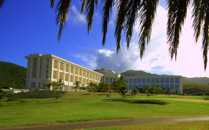 Hesperia Isla Margarita, Gómez