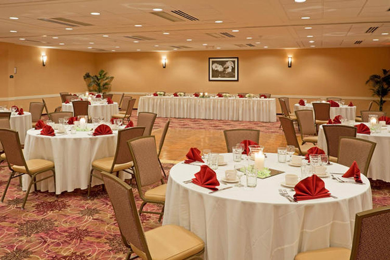 Food & Drinks 4, Armoni Inn & Suites, Rockland